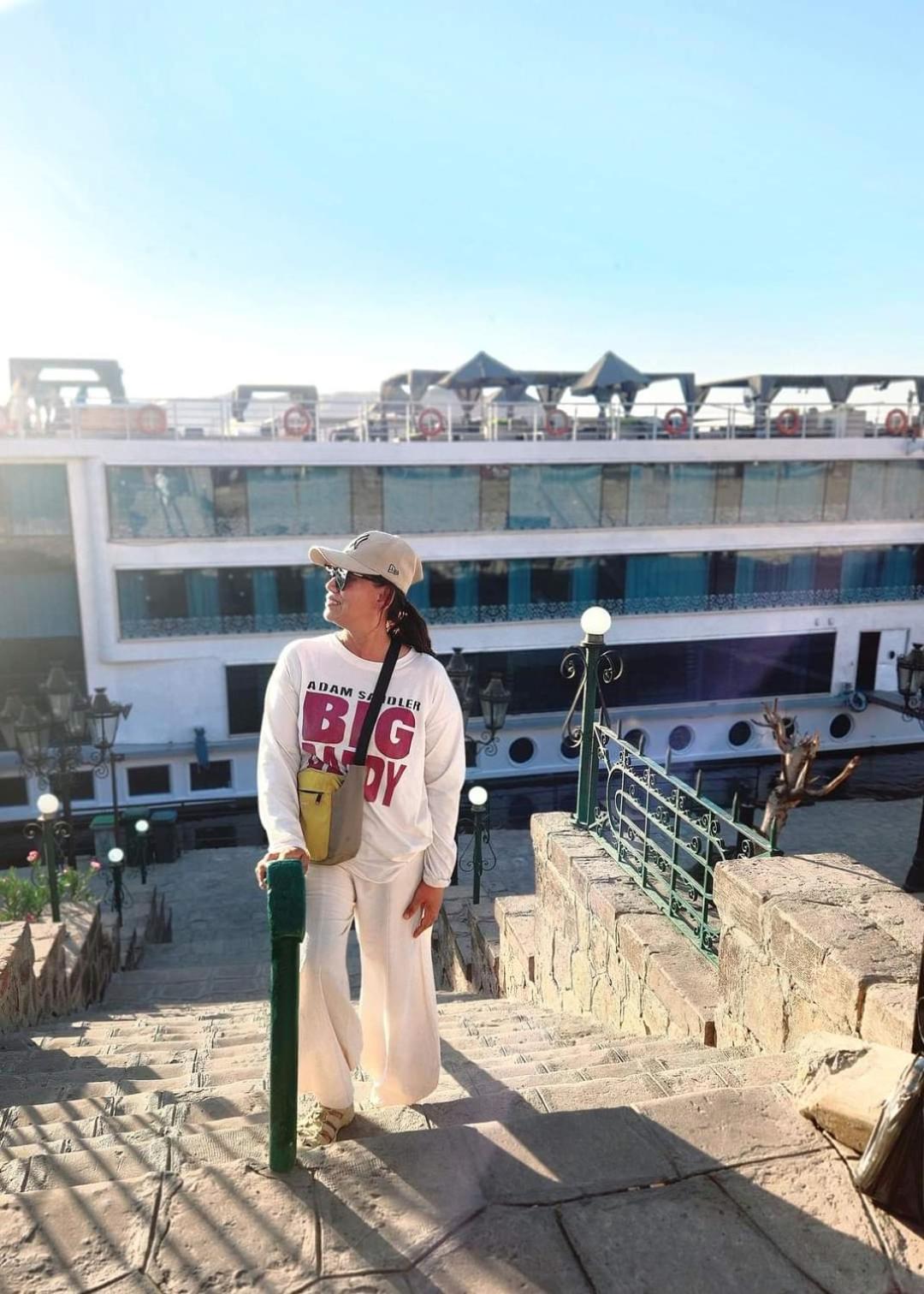 Five Star Nile Cruise From Aswan To Luxor Hotel Exterior photo